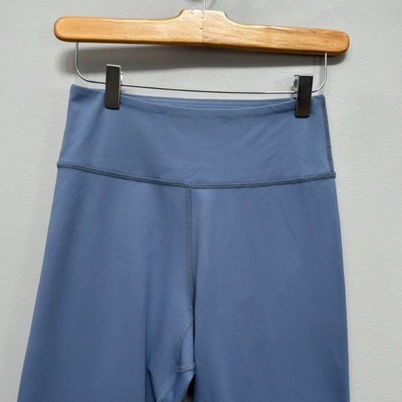 Smash + Tess Perwinkle Blue Ankle Length Leggings Size M - Picture 3 of 6